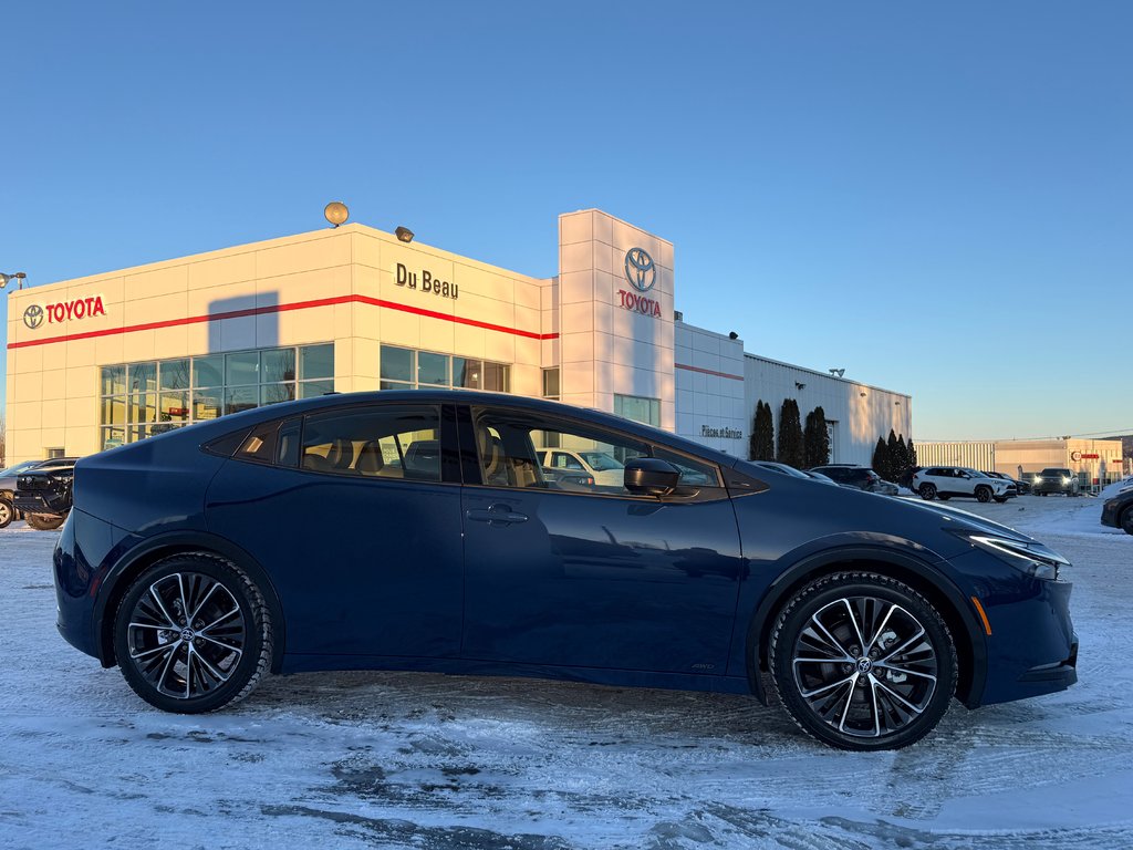 2026 Toyota Prius XLE HYBRIDE AWD in Thetford Mines, Quebec - 5 - w1024h768px