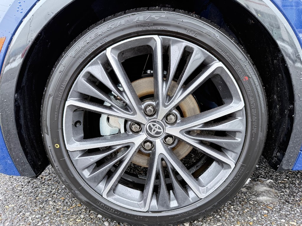 Toyota Prius XLE HYBRIDE AWD 2026 à Thetford Mines, Québec - 11 - w1024h768px