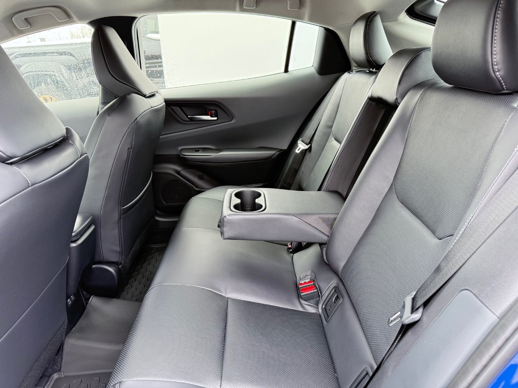 Toyota Prius XLE HYBRIDE AWD 2026 à Thetford Mines, Québec - 35 - w1024h768px