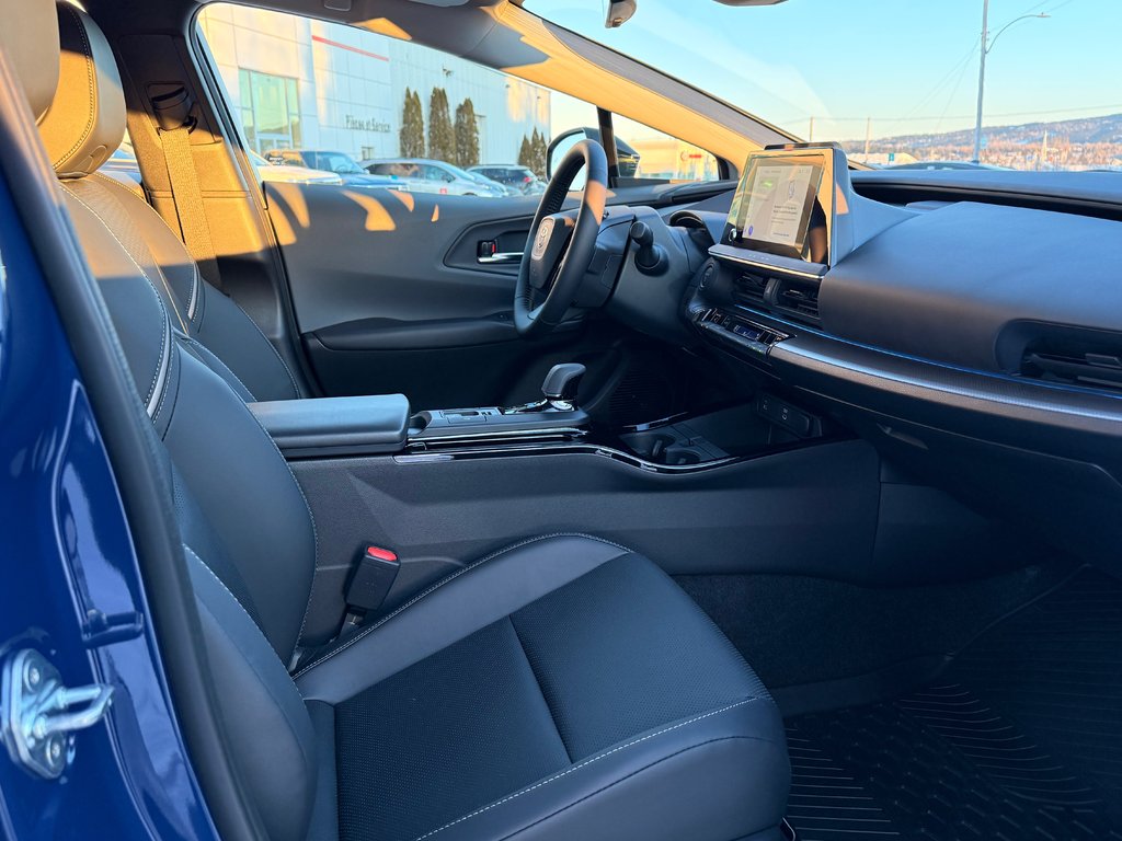 2026 Toyota Prius XLE HYBRIDE AWD in Thetford Mines, Quebec - 28 - w1024h768px