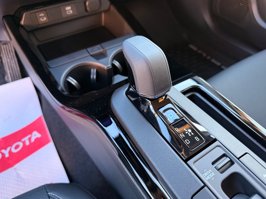 2026 Toyota Prius XLE HYBRIDE AWD in Thetford Mines, Quebec - 24 - w1024h768px