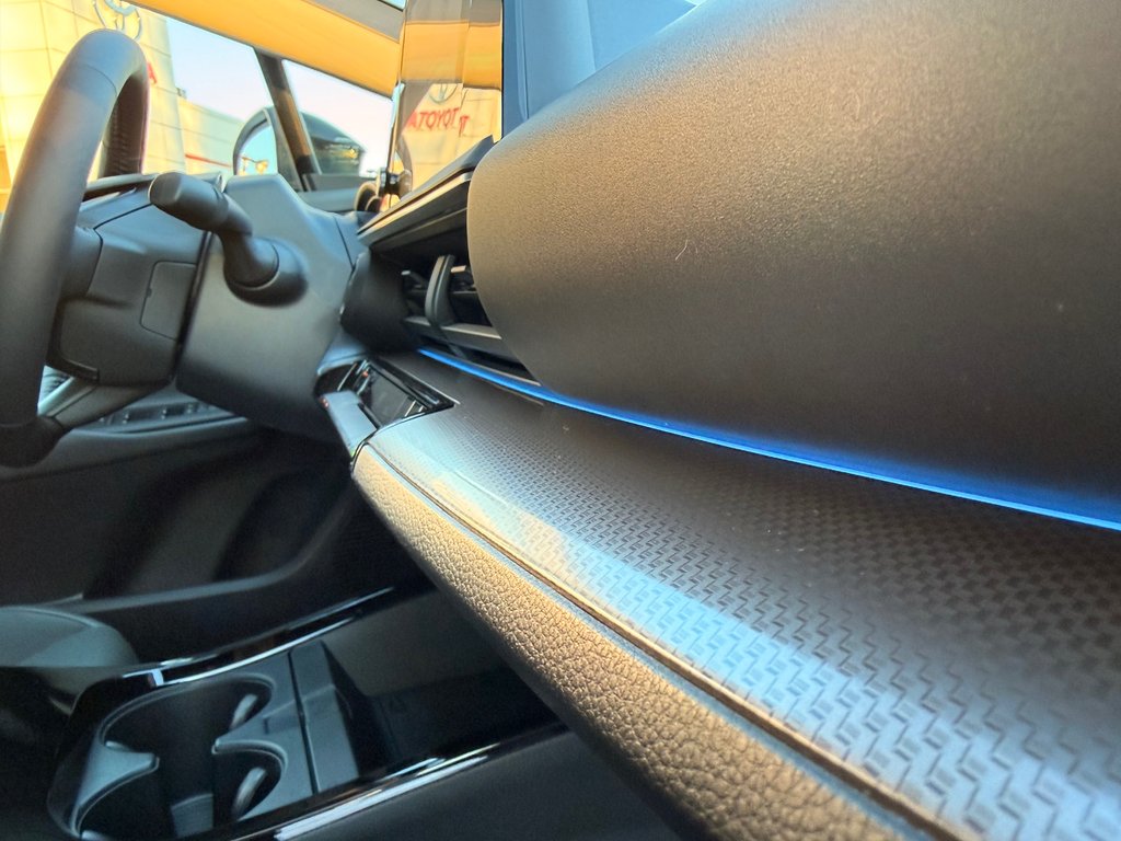 2026 Toyota Prius XLE HYBRIDE AWD in Thetford Mines, Quebec - 29 - w1024h768px