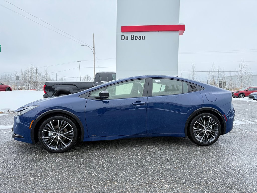 Toyota Prius XLE HYBRIDE AWD 2026 à Thetford Mines, Québec - 7 - w1024h768px