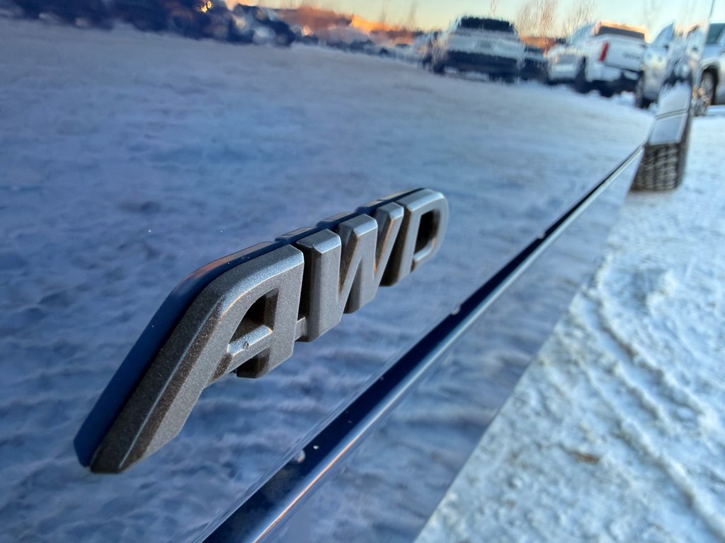 2026 Toyota Prius XLE HYBRIDE AWD in Thetford Mines, Quebec - 10 - w1024h768px