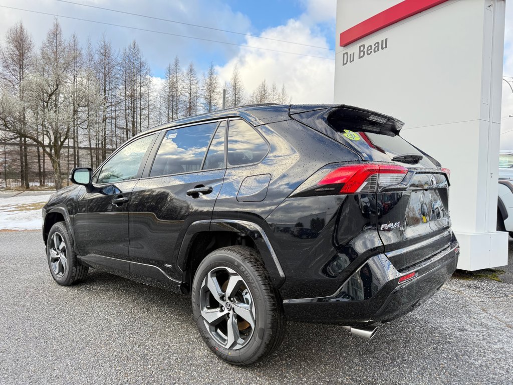 2025 Toyota RAV4 Plug-In Hybrid SE in Thetford Mines, Quebec - 7 - w1024h768px