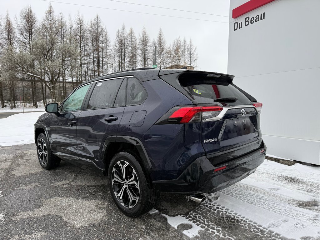 2025 Toyota RAV4 Plug-In Hybrid XSE in Thetford Mines, Quebec - 7 - w1024h768px