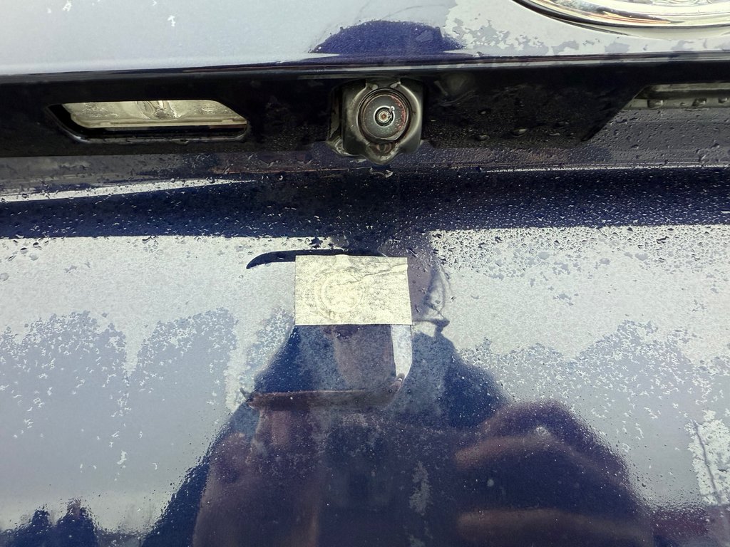 2025 Toyota RAV4 Plug-In Hybrid XSE in Thetford Mines, Quebec - 15 - w1024h768px