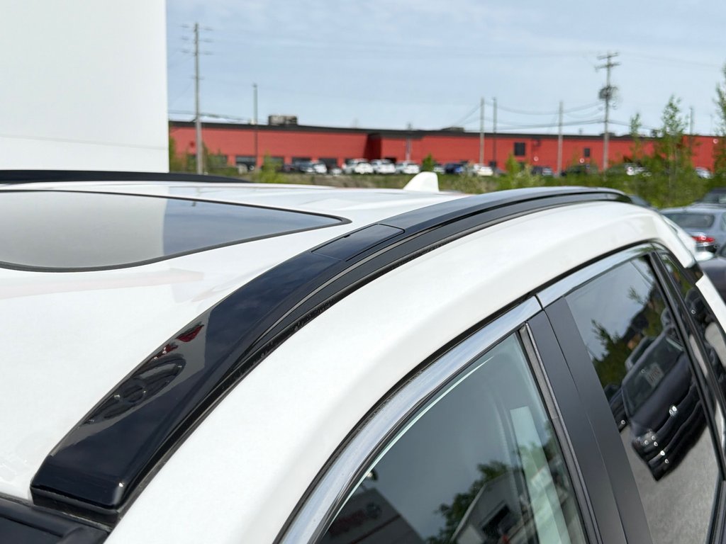 2025 Toyota RAV4 Plug-In Hybrid SE AWD / 17.000KM WOW ! /(+/- 68KM AUTONOMIE ) / in Thetford Mines, Quebec - 18 - w1024h768px