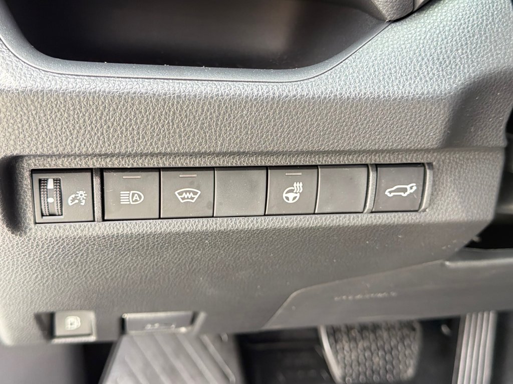 2025 Toyota RAV4 Plug-In Hybrid SE AWD / 17.000KM WOW ! /(+/- 68KM AUTONOMIE ) / in Thetford Mines, Quebec - 35 - w1024h768px