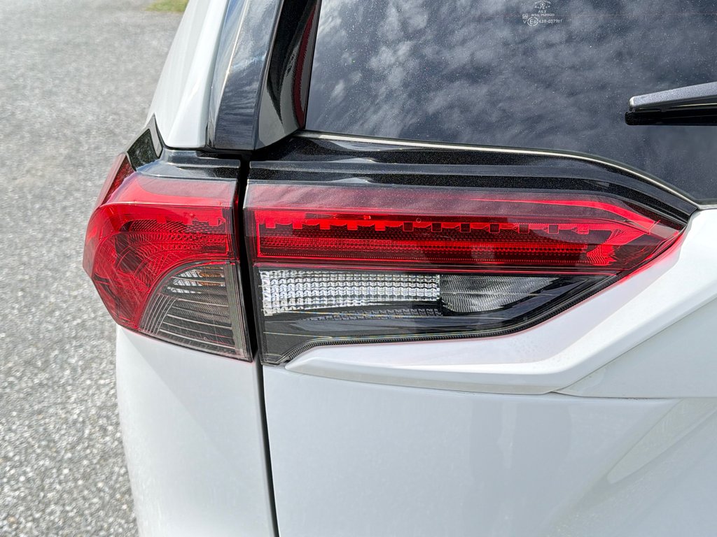 2025 Toyota RAV4 Plug-In Hybrid SE AWD / 17.000KM WOW ! /(+/- 68KM AUTONOMIE ) / in Thetford Mines, Quebec - 23 - w1024h768px