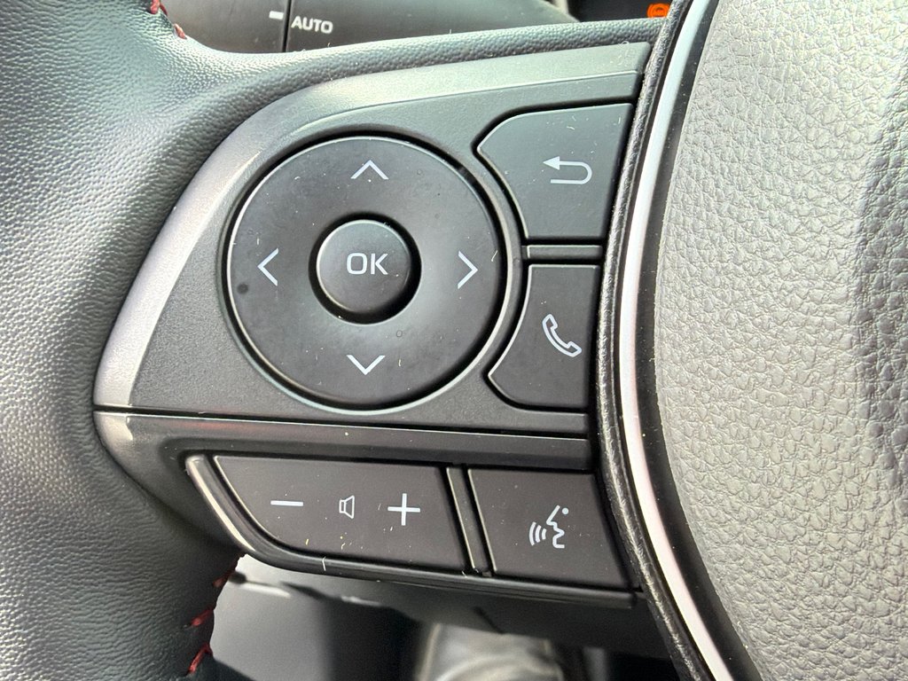 2025 Toyota RAV4 Plug-In Hybrid SE AWD / 17.000KM WOW ! /(+/- 68KM AUTONOMIE ) / in Thetford Mines, Quebec - 37 - w1024h768px