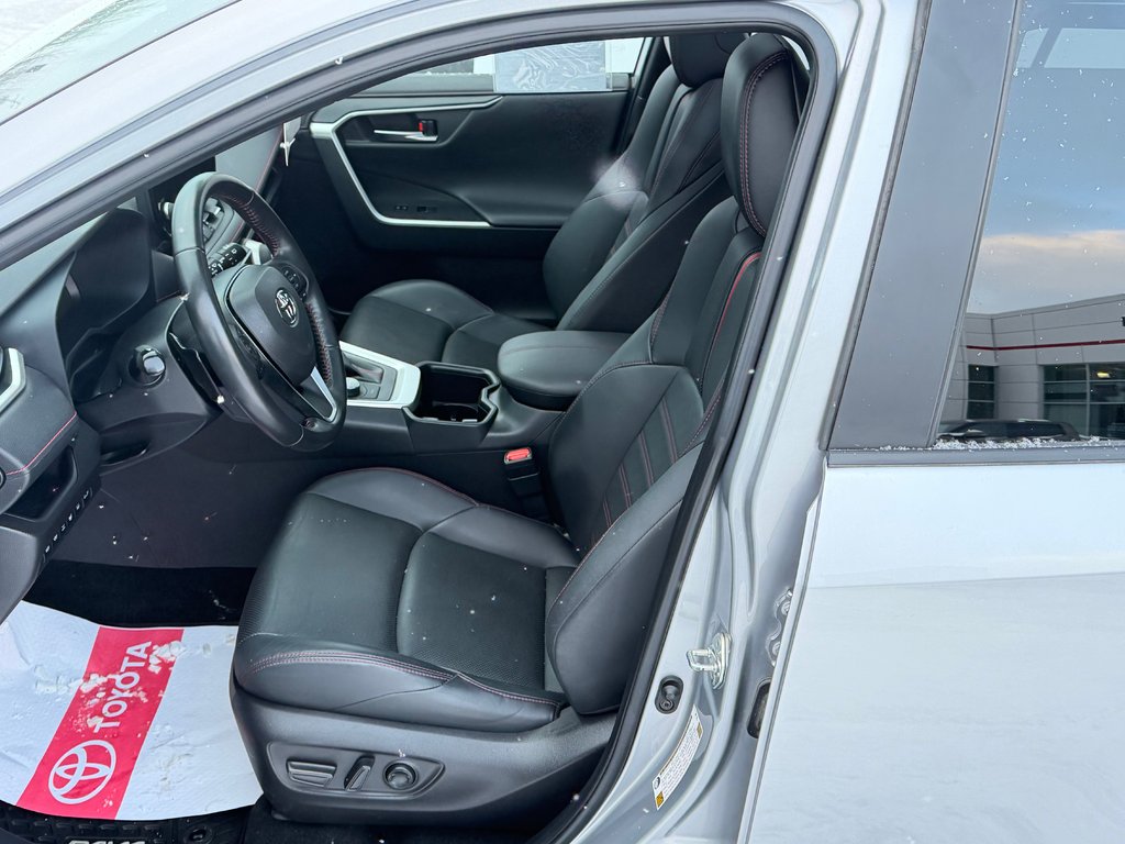 Toyota RAV4 Prime XSE GROUPE TECH / GAR. FULL 12-10-27=100KM WOW ! / 2023 à Thetford Mines, Québec - 35 - w1024h768px