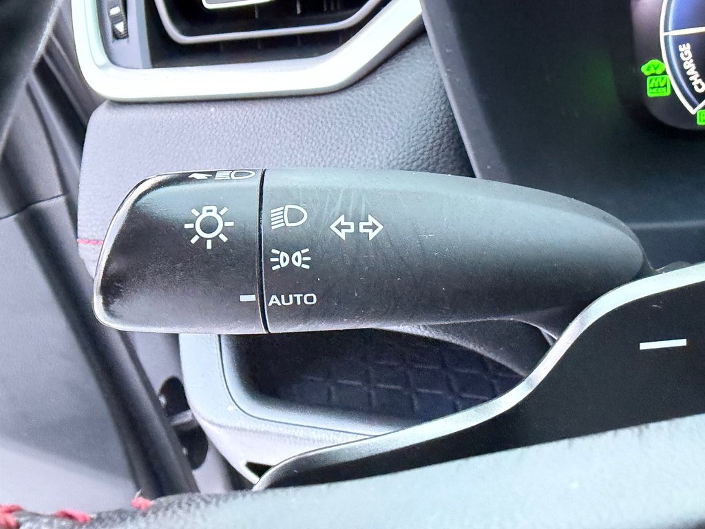 Toyota RAV4 Prime XSE GROUPE TECH / GAR. FULL 12-10-27=100KM WOW ! / 2023 à Thetford Mines, Québec - 45 - w1024h768px