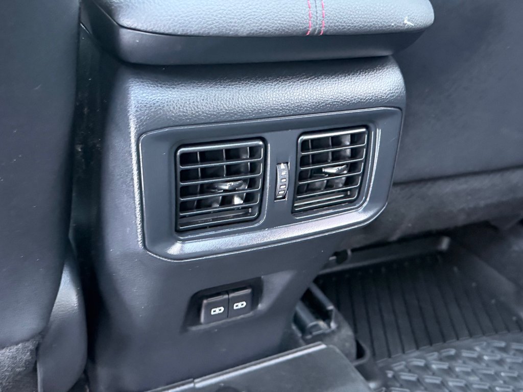 Toyota RAV4 Prime XSE GROUPE TECH / GAR. FULL 12-10-27=100KM WOW ! / 2023 à Thetford Mines, Québec - 69 - w1024h768px