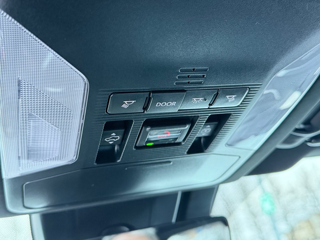 Toyota RAV4 Prime XSE GROUPE TECH / GAR. FULL 12-10-27=100KM WOW ! / 2023 à Thetford Mines, Québec - 62 - w1024h768px