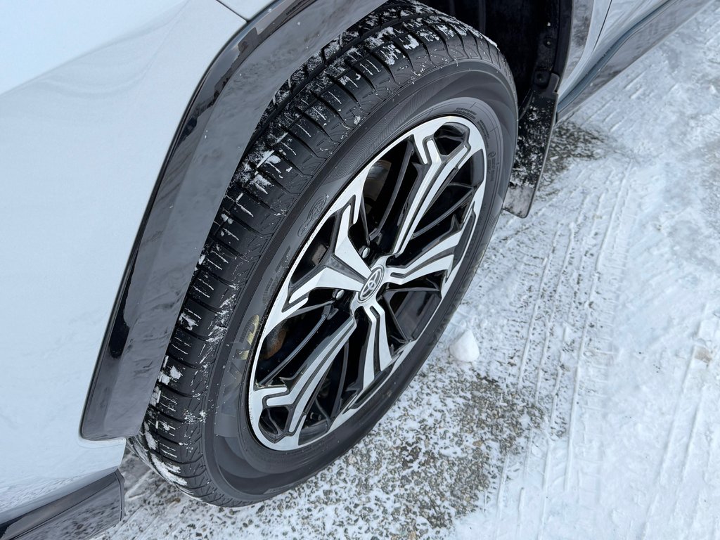 Toyota RAV4 Prime XSE GROUPE TECH / GAR. FULL 12-10-27=100KM WOW ! / 2023 à Thetford Mines, Québec - 16 - w1024h768px