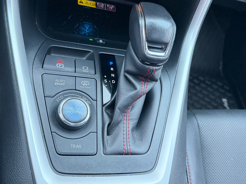 Toyota RAV4 Prime XSE GROUPE TECH / GAR. FULL 12-10-27=100KM WOW ! / 2023 à Thetford Mines, Québec - 56 - w1024h768px