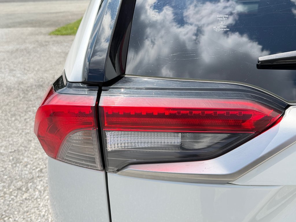 2023 Toyota RAV4 Prime XSE AWD / PEA 30-03-28=100KM / DEAL DE FOU ! / in Thetford Mines, Quebec - 25 - w1024h768px