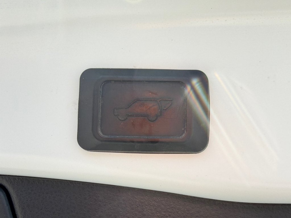 2023 Toyota RAV4 Prime XSE AWD / PEA 30-03-28=100KM / DEAL DE FOU ! / in Thetford Mines, Quebec - 68 - w1024h768px