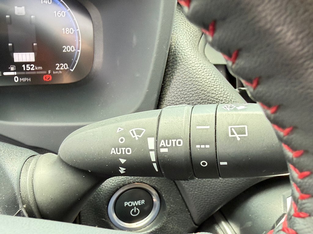 2023 Toyota RAV4 Prime XSE AWD / PEA 30-03-28=100KM / DEAL DE FOU ! / in Thetford Mines, Quebec - 43 - w1024h768px