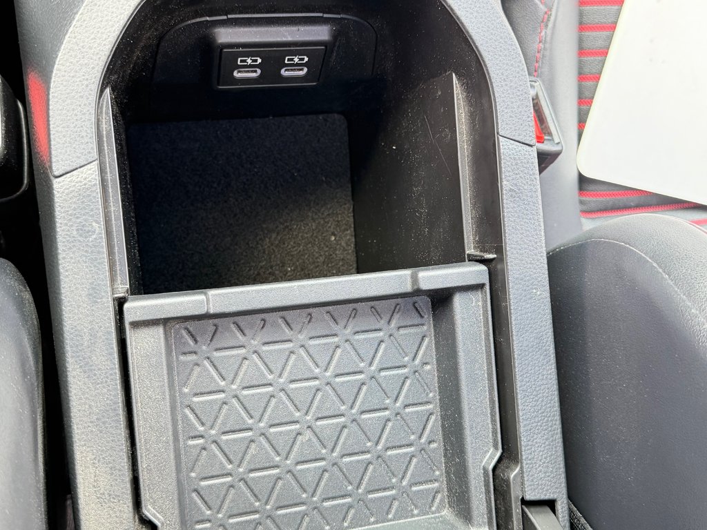 2023 Toyota RAV4 Prime XSE AWD / PEA 30-03-28=100KM / DEAL DE FOU ! / in Thetford Mines, Quebec - 54 - w1024h768px
