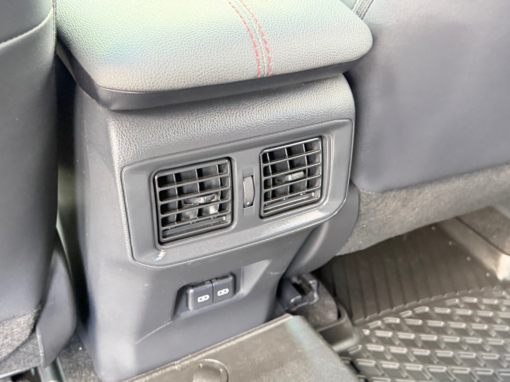 2023 Toyota RAV4 Prime XSE AWD / PEA 30-03-28=100KM / DEAL DE FOU ! / in Thetford Mines, Quebec - 61 - w1024h768px