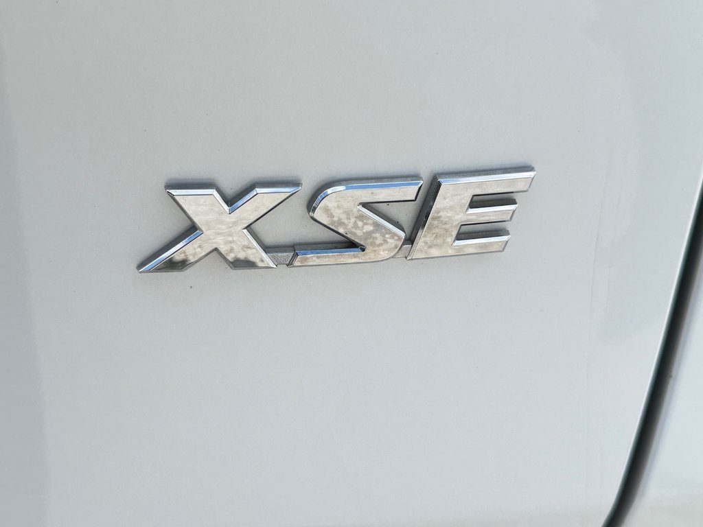 2023 Toyota RAV4 Prime XSE AWD / PEA 30-03-28=100KM / DEAL DE FOU ! / in Thetford Mines, Quebec - 27 - w1024h768px