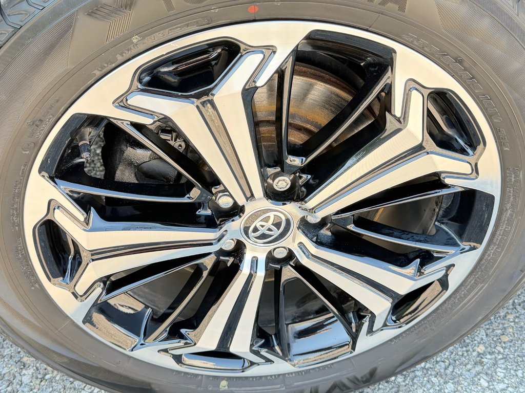 Toyota RAV4 Prime XSE / BAS KILOS / TAG / HITCH / PPTAPE +++ / 2023 à Thetford Mines, Québec - 15 - w1024h768px