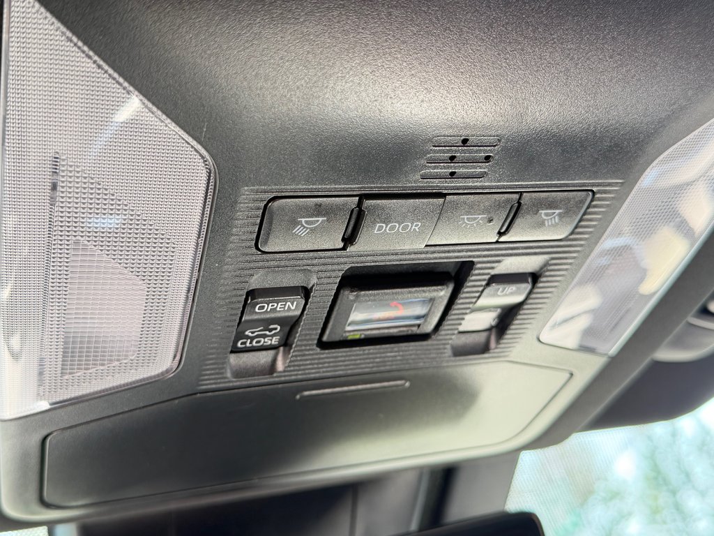 Toyota RAV4 Prime XSE / BAS KILOS / TAG / HITCH / PPTAPE +++ / 2023 à Thetford Mines, Québec - 58 - w1024h768px