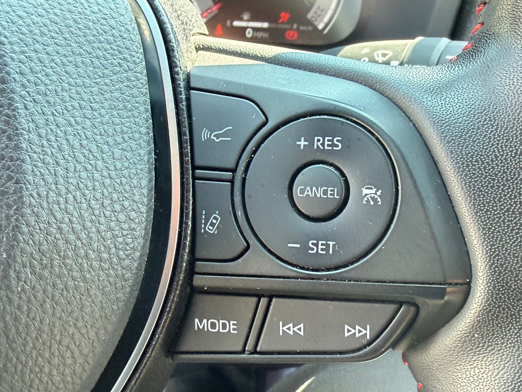 Toyota RAV4 Prime XSE / BAS KILOS / TAG / HITCH / PPTAPE +++ / 2023 à Thetford Mines, Québec - 42 - w1024h768px