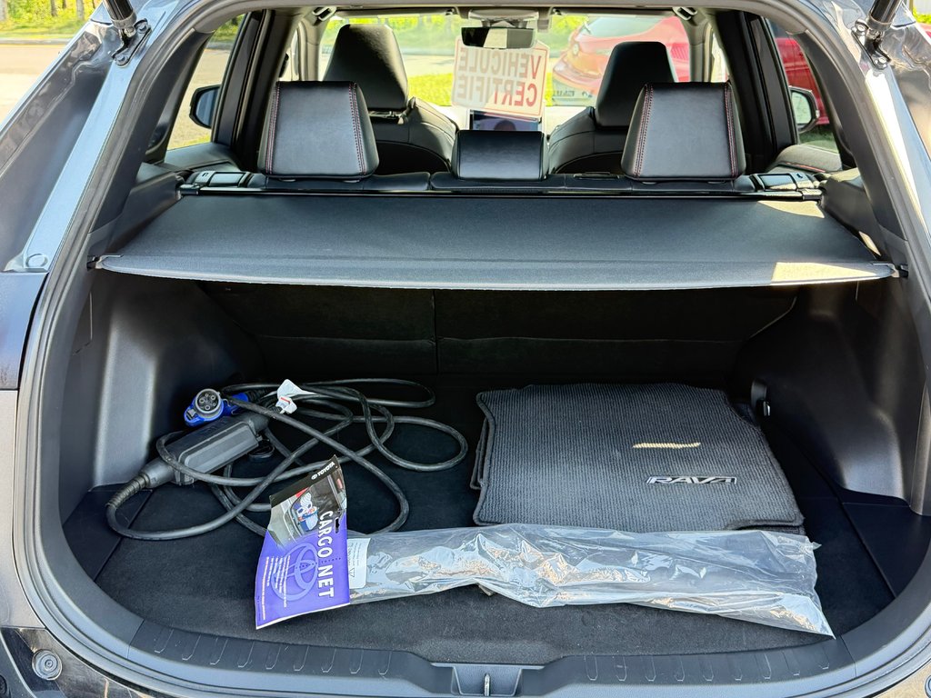 Toyota RAV4 Prime XSE / BAS KILOS / TAG / HITCH / PPTAPE +++ / 2023 à Thetford Mines, Québec - 65 - w1024h768px