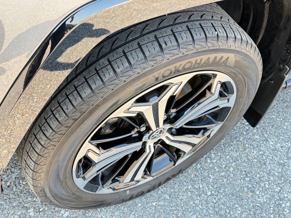 Toyota RAV4 Prime XSE / BAS KILOS / TAG / HITCH / PPTAPE +++ / 2023 à Thetford Mines, Québec - 14 - w1024h768px