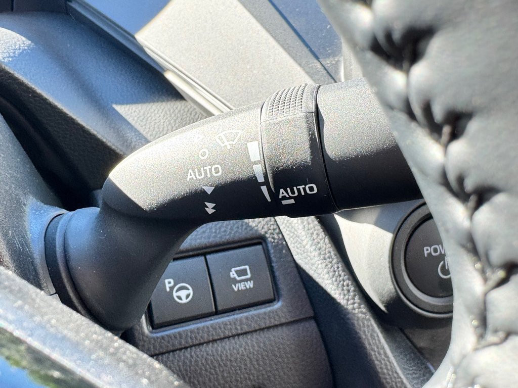 2024 Toyota RAV4 Prime SE / 68KM AUTONOMIE ÉLECTRIQUE WOW !! GO GO !! / in Thetford Mines, Quebec - 41 - w1024h768px