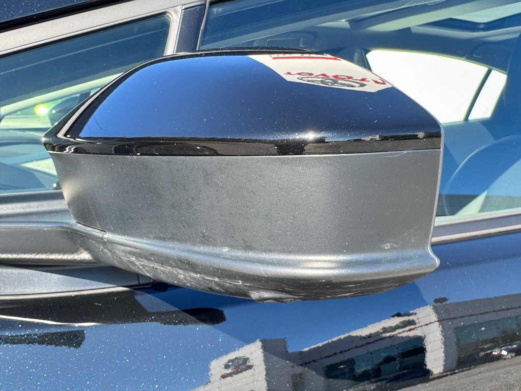 2024 Toyota RAV4 Prime SE / 68KM AUTONOMIE ÉLECTRIQUE WOW !! GO GO !! / in Thetford Mines, Quebec - 18 - w1024h768px