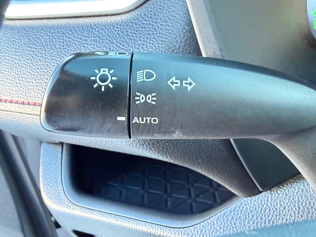 Toyota RAV4 Prime XSE AWD / PEA 29-10-28=100KM / ÉTAT NEUF !!! / 2024 à Thetford Mines, Québec - 38 - w1024h768px