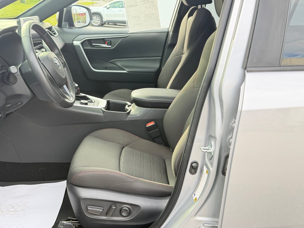 2024 Toyota RAV4 Prime SE / 68 KM AUTONOMIE ÉLECTRIQUE / BIEN ÉQUIPÉ in Thetford Mines, Quebec - 32 - w1024h768px