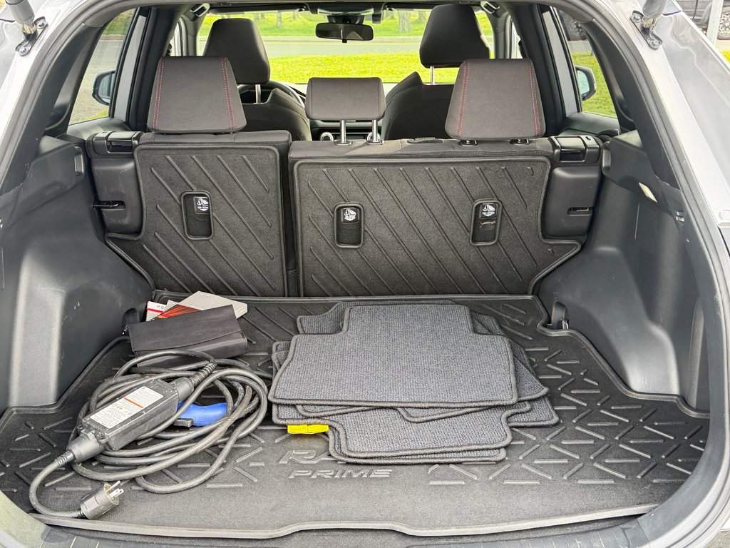 2024 Toyota RAV4 Prime SE / 68 KM AUTONOMIE ÉLECTRIQUE / BIEN ÉQUIPÉ in Thetford Mines, Quebec - 55 - w1024h768px