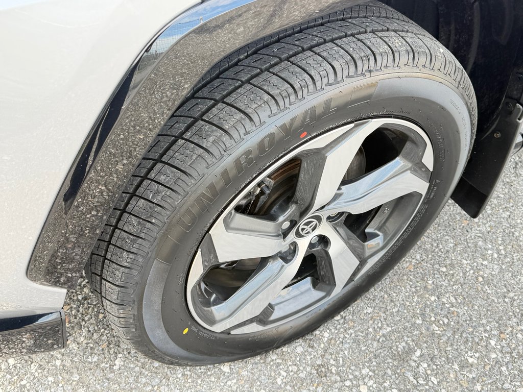 2024 Toyota RAV4 Prime SE / 68 KM AUTONOMIE ÉLECTRIQUE / BIEN ÉQUIPÉ in Thetford Mines, Quebec - 14 - w1024h768px