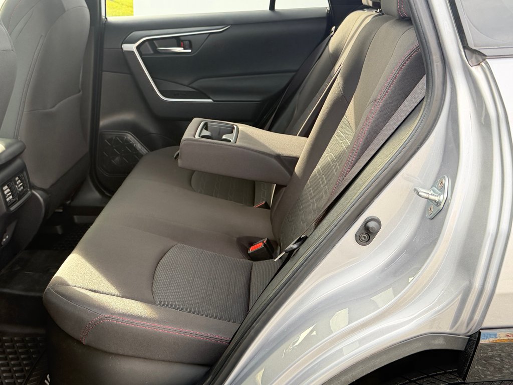 2024 Toyota RAV4 Prime SE / 68 KM AUTONOMIE ÉLECTRIQUE / BIEN ÉQUIPÉ in Thetford Mines, Quebec - 53 - w1024h768px