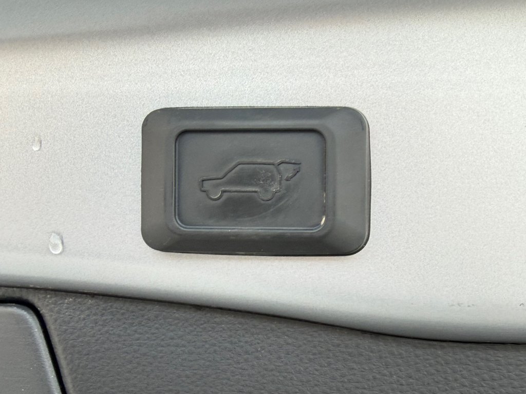 2024 Toyota RAV4 Prime SE / 68 KM AUTONOMIE ÉLECTRIQUE / BIEN ÉQUIPÉ in Thetford Mines, Quebec - 59 - w1024h768px