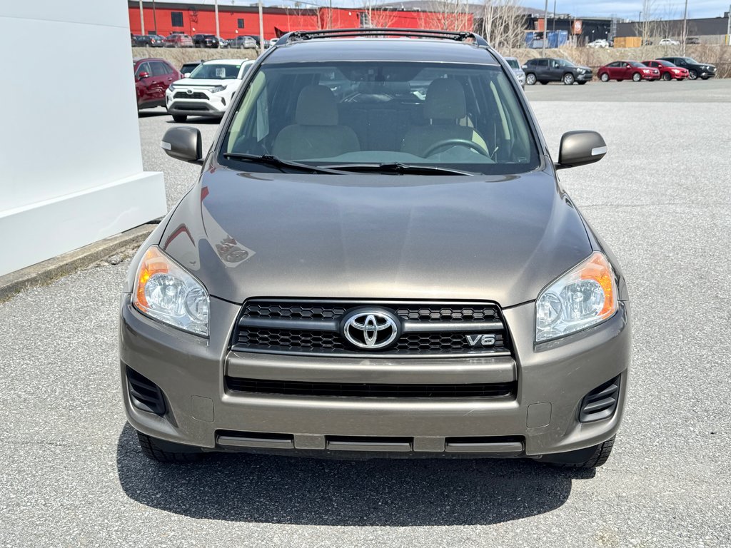 2011 Toyota RAV4 V6 AWD / TRÈS BAS KILOS / 3500LBS REMORQUAGE  / in Thetford Mines, Quebec - 2 - w1024h768px