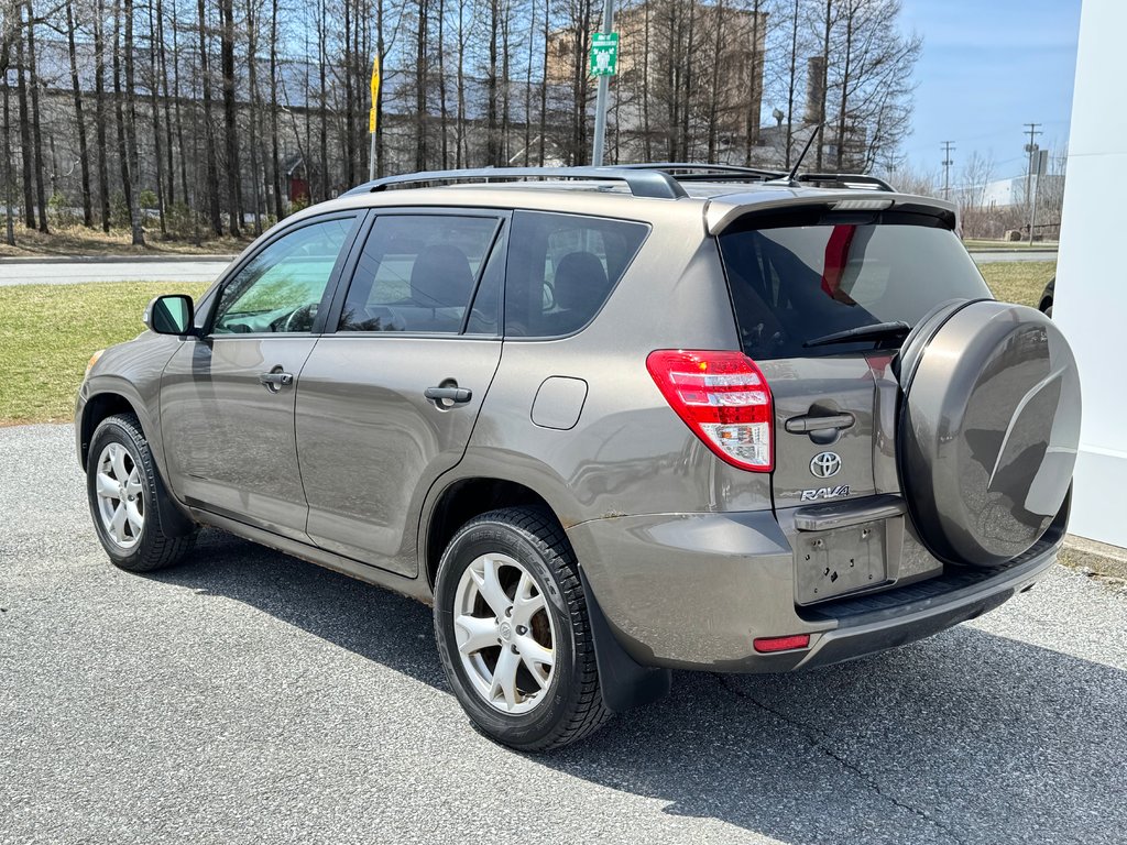 2011 Toyota RAV4 V6 AWD / TRÈS BAS KILOS / 3500LBS REMORQUAGE  / in Thetford Mines, Quebec - 6 - w1024h768px