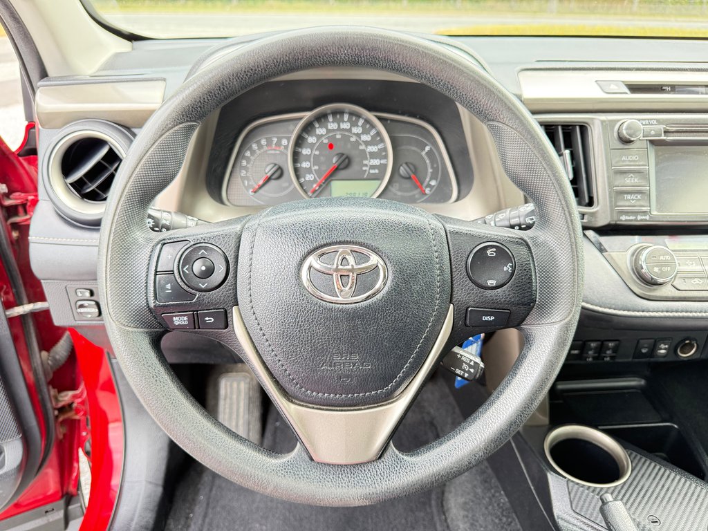 2013 Toyota RAV4 XLE/ BIEN ÉQUIPÉ/ POLYVALENT/FIABLE in Thetford Mines, Quebec - 22 - w1024h768px