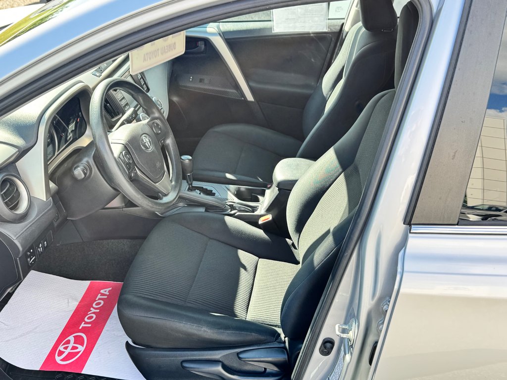 Toyota RAV4 LE AWD / EXCELLENT VUS DE QUALITÉ A PETIT PRIX / 2015 à Thetford Mines, Québec - 27 - w1024h768px
