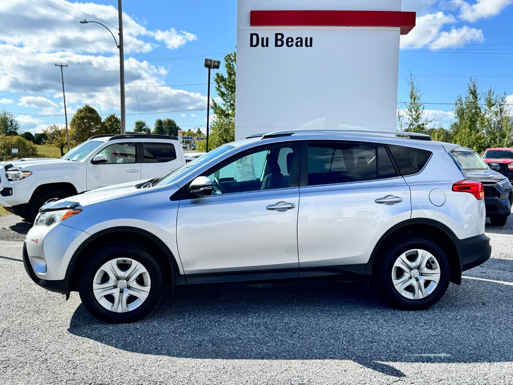 Toyota RAV4 LE AWD / EXCELLENT VUS DE QUALITÉ A PETIT PRIX / 2015 à Thetford Mines, Québec - 7 - w1024h768px