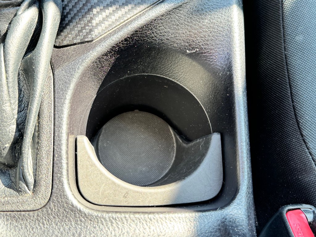 Toyota RAV4 LE AWD / EXCELLENT VUS DE QUALITÉ A PETIT PRIX / 2015 à Thetford Mines, Québec - 46 - w1024h768px