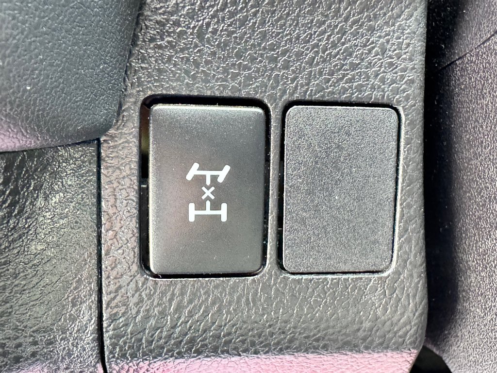 Toyota RAV4 LE AWD / EXCELLENT VUS DE QUALITÉ A PETIT PRIX / 2015 à Thetford Mines, Québec - 31 - w1024h768px