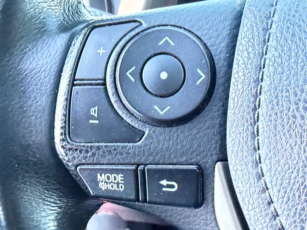 Toyota RAV4 LIMITED AWD / 118.500KM SEULEMENT / WOW !!!! / 2015 à Thetford Mines, Québec - 40 - w1024h768px