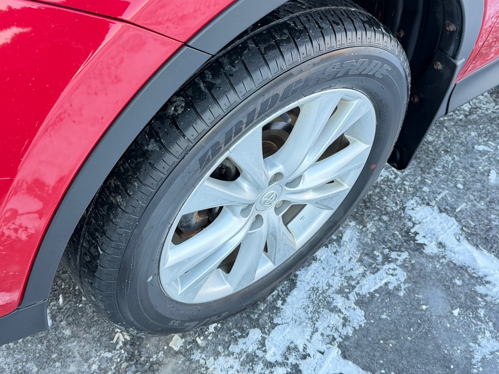 Toyota RAV4 LIMITED AWD / 118.500KM SEULEMENT / WOW !!!! / 2015 à Thetford Mines, Québec - 15 - w1024h768px