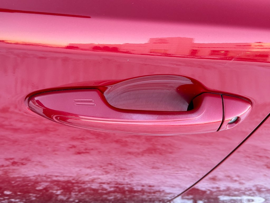 Toyota RAV4 LIMITED AWD / 118.500KM SEULEMENT / WOW !!!! / 2015 à Thetford Mines, Québec - 20 - w1024h768px